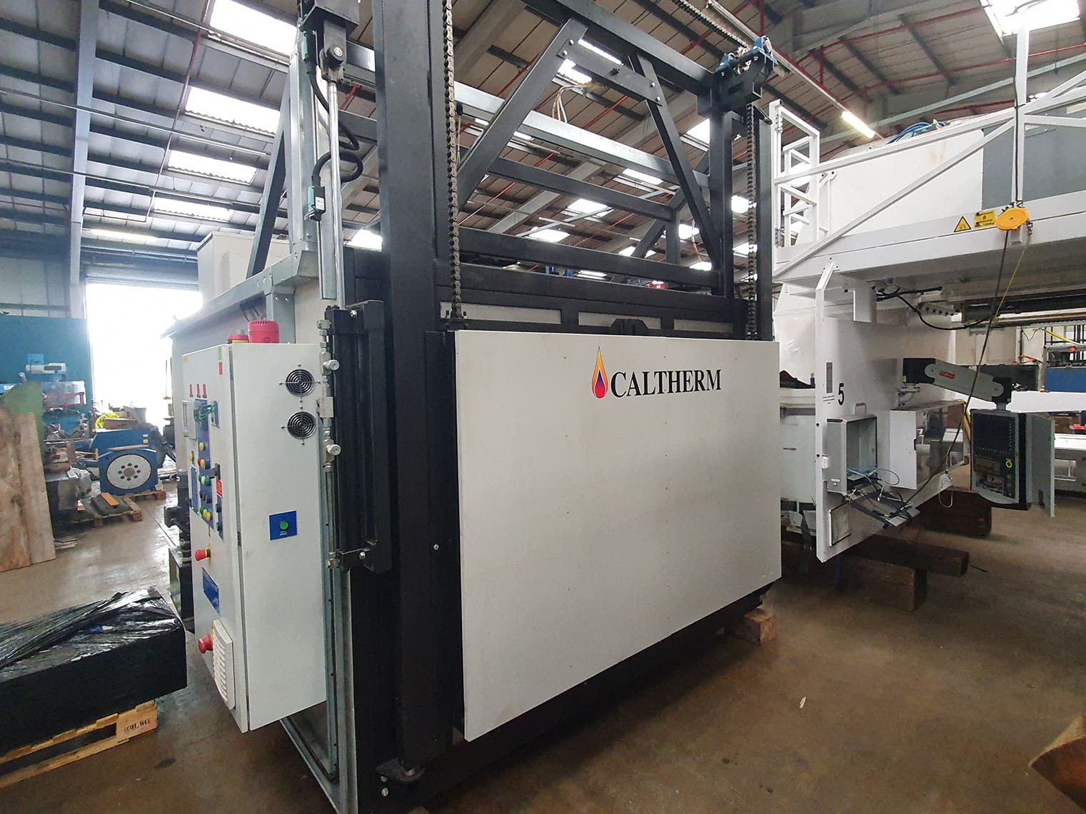 Superb Quality CNC and Conventional Machine Tools