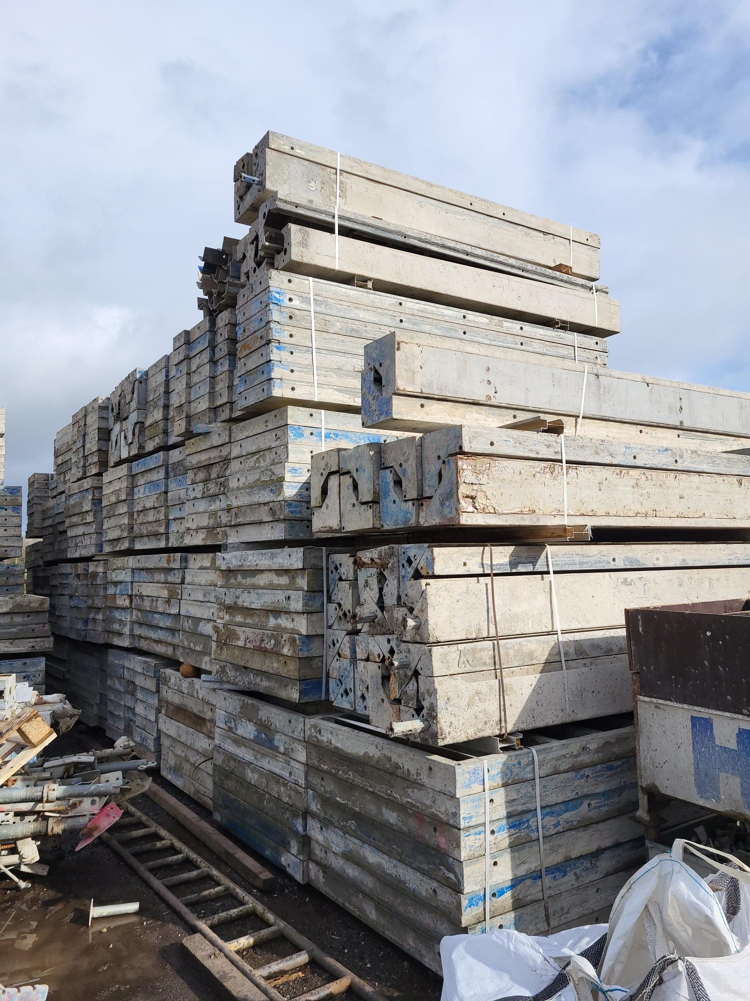 Significant Sale of Scaffolding, GASS, DOKA Formwork and Associated Equipment